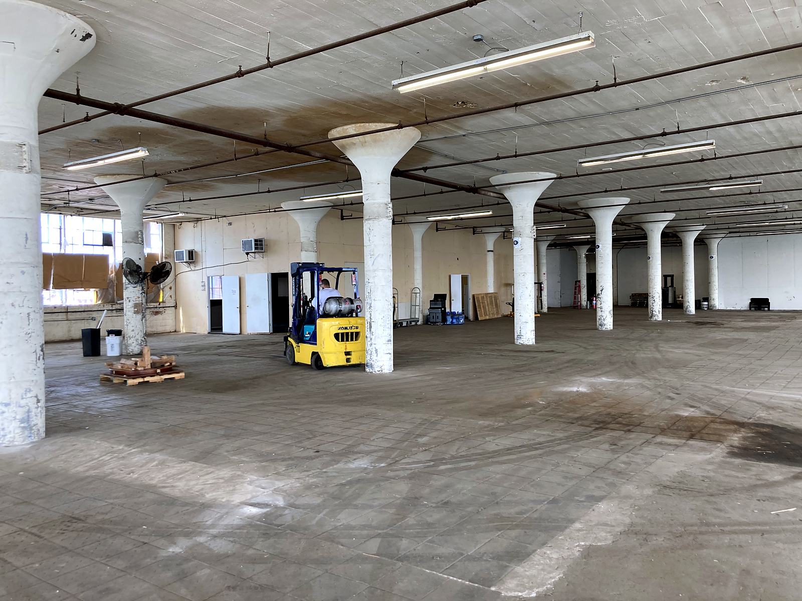 Warehouse 10 interior — 21,000 SF, 22' clear height, Passaic NJ