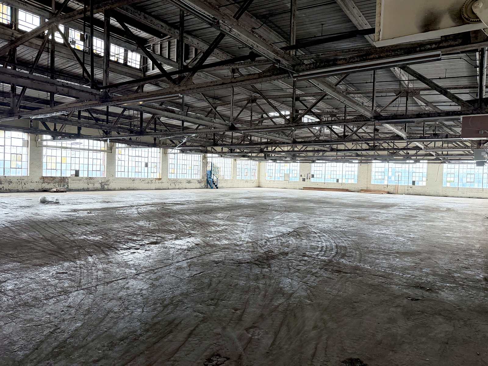 Warehouse 12 interior — 19,000 SF, 24' clear height, Passaic NJ