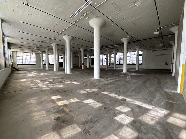 Warehouse 4 interior — 18,000 SF warehouse for lease in Passaic, NJ, 22' clear height